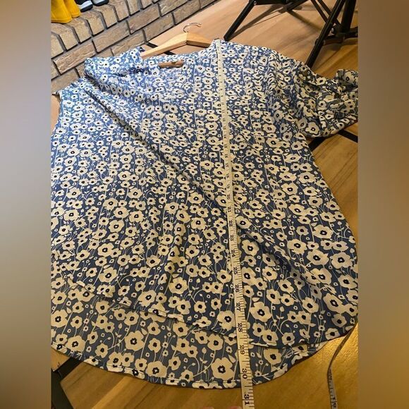 ‎Gorgeous C EST. 1946 floral top - Picture 8 of 8